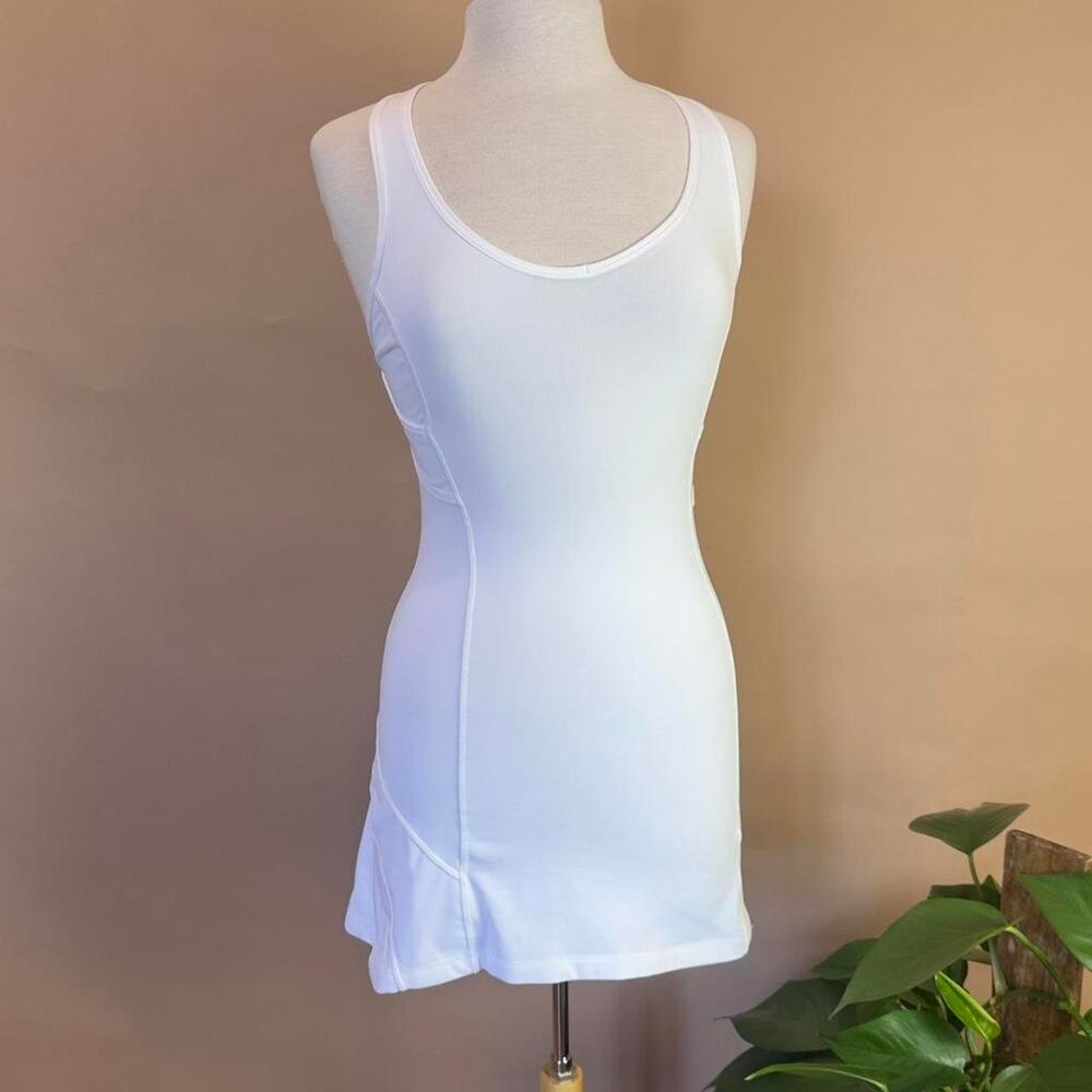 White lululemon athletic dress size